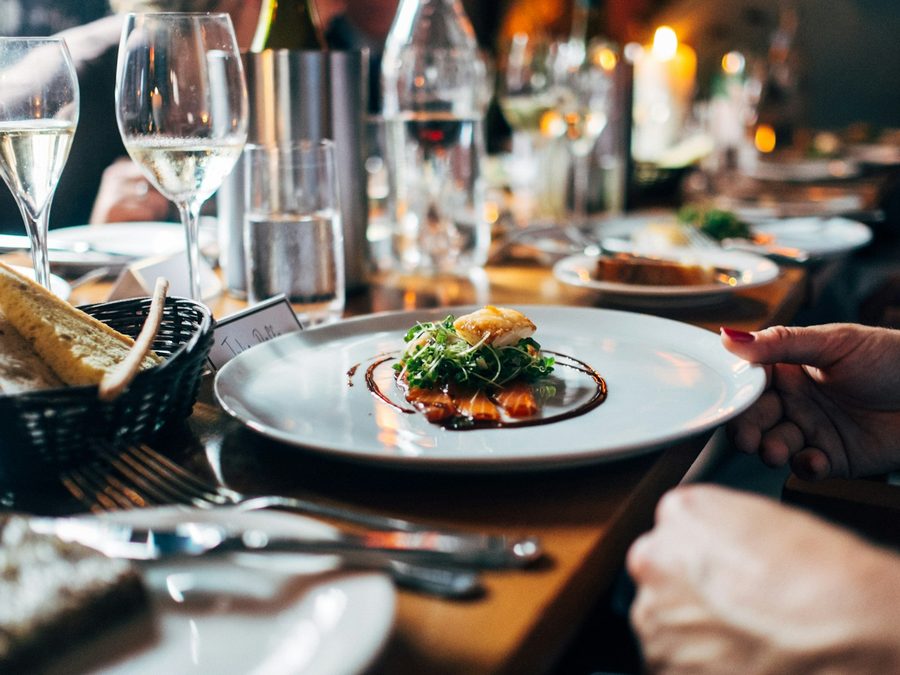 Réservation d'une table dans un restaurant